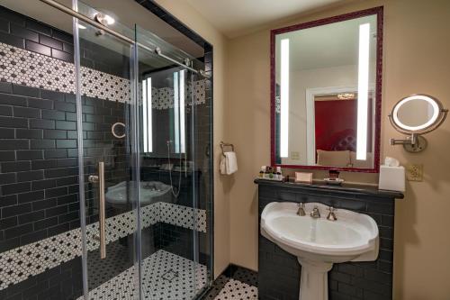 Dauphine Orleans Hotel Image