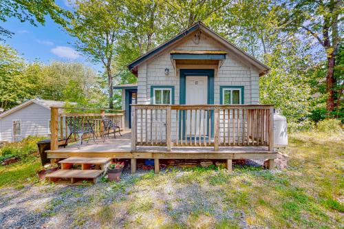 Un jardín fuera de Davis Cabin