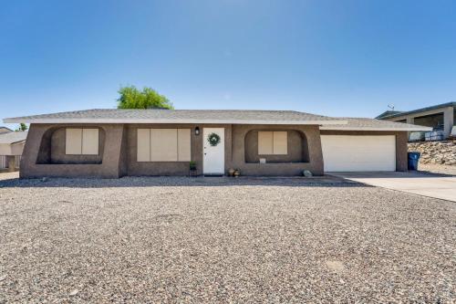 Φωτογραφία από το άλμπουμ του Pet-Friendly House about 2 Mi to Lake Havasu Beach! σε Lake Havasu City