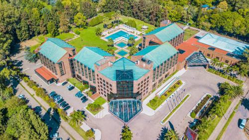 an overhead view of a building with a pool at Sheraton Pilar Hotel & Convention Center in Pilar