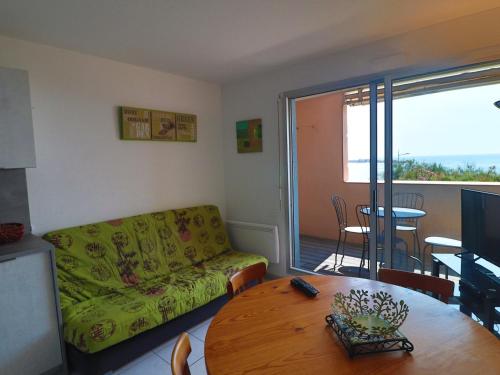 Fotografia z galérie ubytovania Très joli 3P avec terrasse, piscine & parking privé - 6 Pers, Sète - FR-1-472A-276 v destinácii Sète