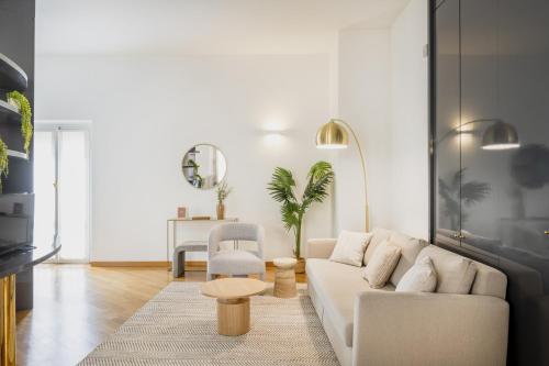 Easylife - Milano - Amedei 6 - Duomo