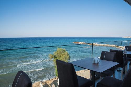Gallery image of Golden Coast Boutique - Luxury Living in Kipseli
