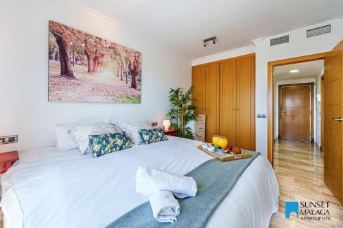 Posteľ alebo postele v izbe v ubytovaní Sea Views & Parking - SOHO Cozy Apartment