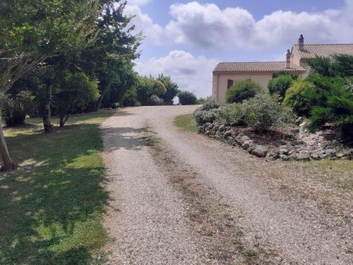 Φωτογραφία από το άλμπουμ του MAISON d'Hôtes Afrika du Queyroux σε Ginestet