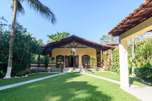 Excelente casa em Maresias, à 100 metros da praia