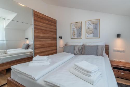 Llit o llits en una habitació de Luxury apartment VAYA
