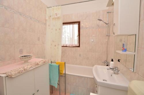 Koupelna v ubytování House MARLU
