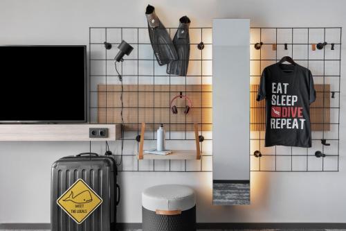 Et tv og/eller underholdning på Moxy Bergen