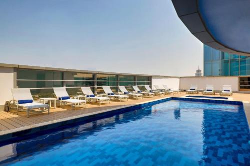 Residence Inn by Marriott Sheikh Zayed Road, Dubai Image