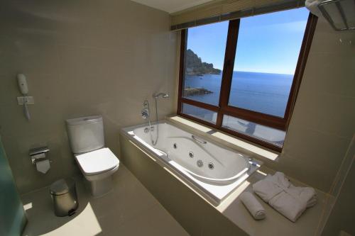 Koupelna v ubytování Radisson Hotel Puerto Varas