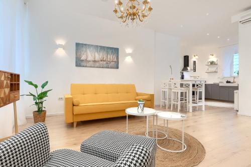 Calafati Apartment with private parking