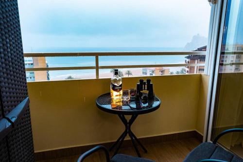Sweeping Views 1bd condo 100m to Poniente Beach
