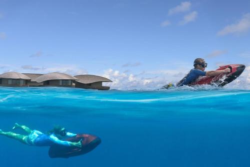 Hosté ubytování The St. Regis Maldives Vommuli Resort