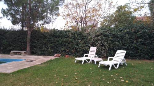 Πισίνα στο ή κοντά στο Cabaña los Aromos