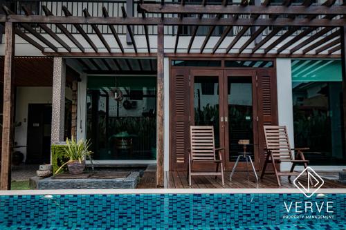 Φωτογραφία από το άλμπουμ του Ipoh 188 Private Pool Mansion by Verve 30 pax EECH119 σε Ipoh