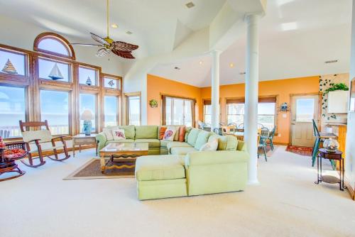 2151 Ocean Crest Oceanfront – Photos 2
