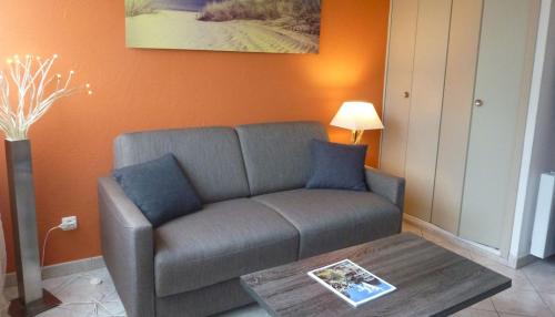 Studio proche port et plages, piscine