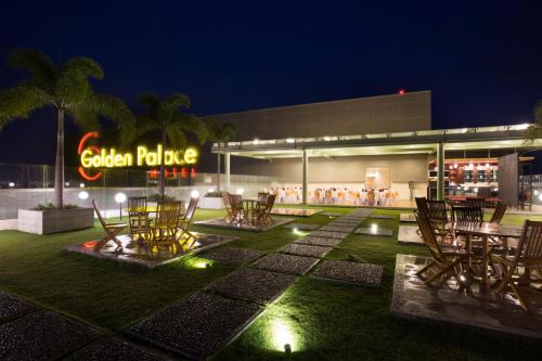 Фотография из галереи Golden Palace Hotel Lombok в Матараме