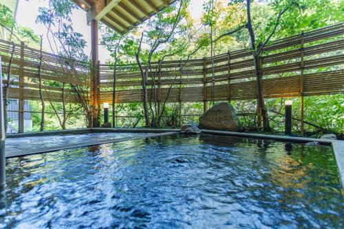 Kolam renang di atau di dekat Shirasagiyu Tawaraya