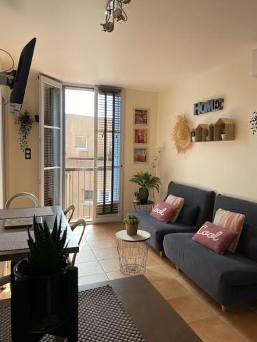 Photo de la galerie de l'établissement Coquet 2 pièces au centre de Collioure, à Collioure