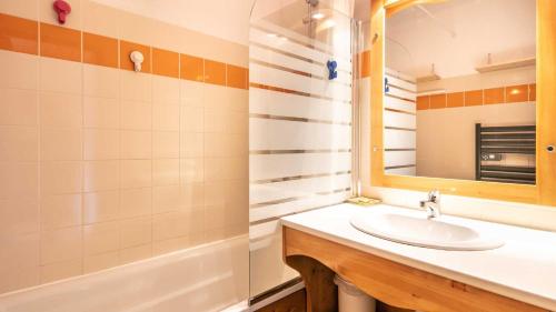 Ένα μπάνιο στο V du Bachat Droseras 16 - Appt 4-5 pers