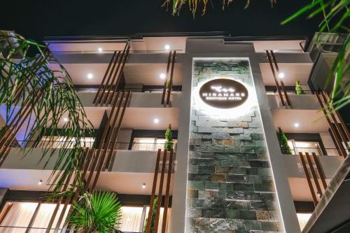 ヴロラにあるMiramare Boutique Hotelのギャラリーの写真