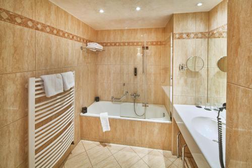 Koupelna v ubytování Hotel Heidelberger Hof