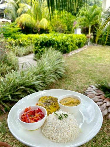 Comida en o cerca de este apartamento