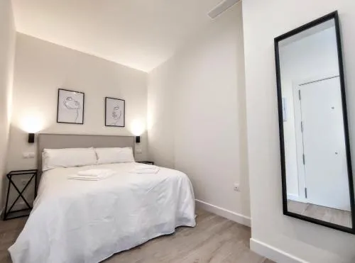 Duque Boutique Stay by ELE Apartments photo 9