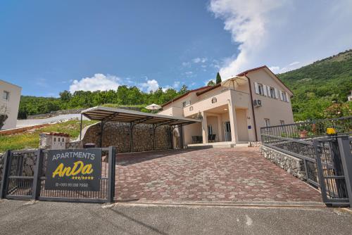 Photo de la galerie de l'établissement Brseč Villa AnDa s apartmanima i bazenom, à Brseč
