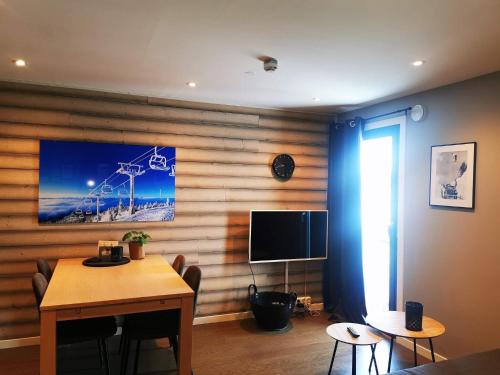 TV a/nebo společenská místnost v ubytování Apartment GEILO
