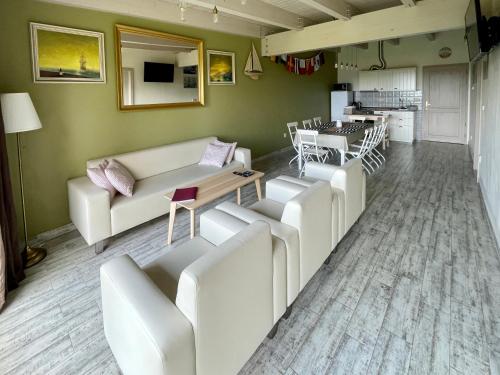 Kuchyň nebo kuchyňský kout v ubytování Apartmány Modřínový Dům