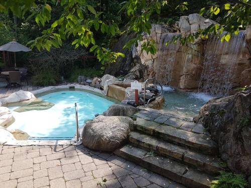 Hồ bơi trong/gần Tremblant Prestige - Les Eaux 227-5