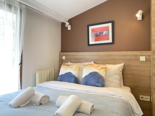 Flat w Terrace 10 min to Citys Mall and Taksim