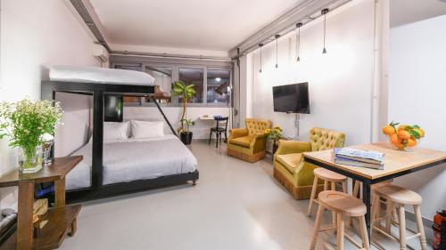 Monastiraki Factory CityCenter- Unspoiled Athens Apartments