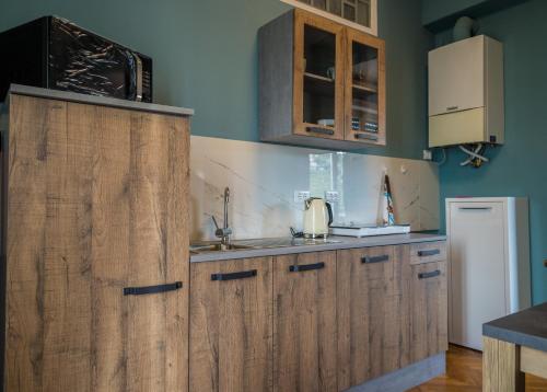 Dapur atau dapur kecil di Aless Views