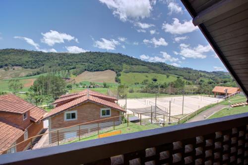 Nespecifikovaný výhled na hory nebo výhled na hory při pohledu z hotelu