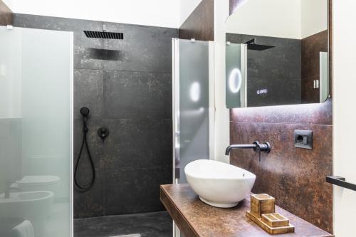 Bilik mandi di Lior Apartment