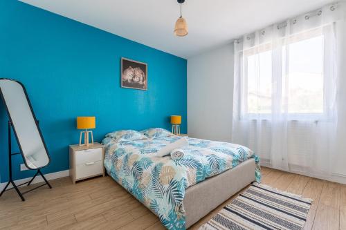Postel nebo postele na pokoji v ubytování Appartement T2 GDX Privilège - Bourg en Bresse - Centre Ville & Gare