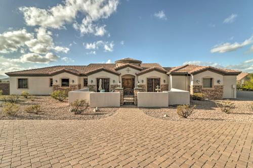 Pet-Friendly Phoenix Home Pool and Spa! – Photos 2