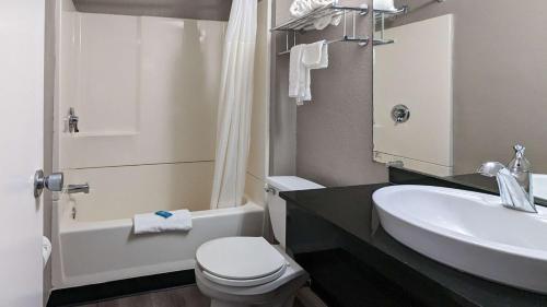 Bagno di Motel 6-Danvers, MA - Boston North