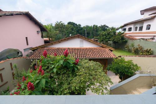 Bangunan di mana terletaknya rumah tamu ini