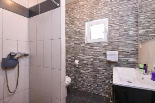 Kúpeľňa v ubytovaní Holiday house with a parking space Dingac - Pristranj, Peljesac - 660
