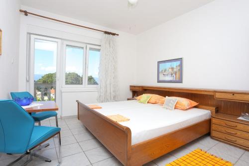 Apartments with parking space Duce, Omis - 20858