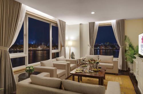 Χώρος καθιστικού στο Sokha Phnom Penh Hotel