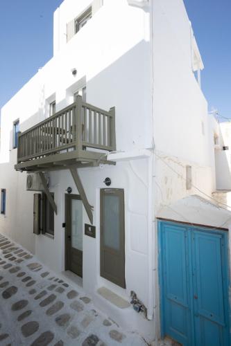 Salvatore's Island House