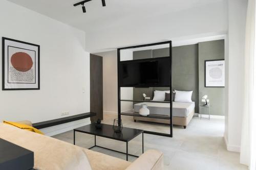 Academy Elegant Apartment #101