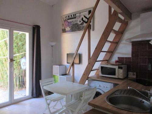 T1 MEZZANINE FREJUS Cote D'Azur