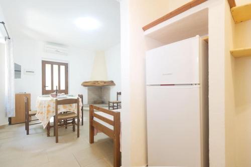 Dapur atau dapur kecil di [8 min dal mare] Casa di Daniela